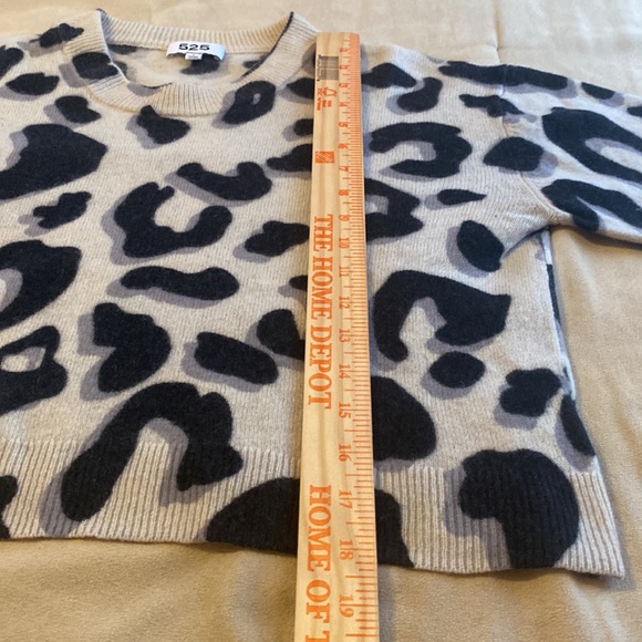 525 CASHMERE crop sweater - Picture 2 of 9
